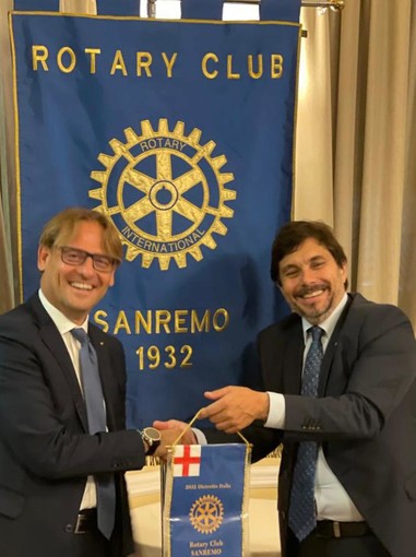 Marco Scajola ospite al Rotary Club Sanremo in qualità di psicologo per parlare di ‘Pandemia da Covid 19: aspetti psicologici e comportamentali’