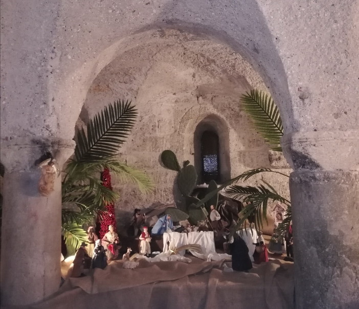 Ventimiglia: il Presepe Provenzale allestito nella chiesa di San Michele visitabile sino a fine gennaio Ventimiglia: il Presepe Provenzale allestito nella chiesa di San Michele visitabile sino a fine gennaio