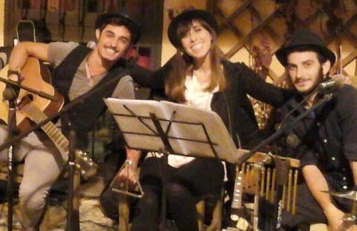 Sanremo: stasera a La Cueva, hamburger, birra Heineken e tanta musica insieme agli 'Step by step'