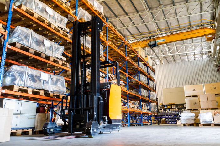 Scaffalature industriali: la forza del metallo al servizio della logistica