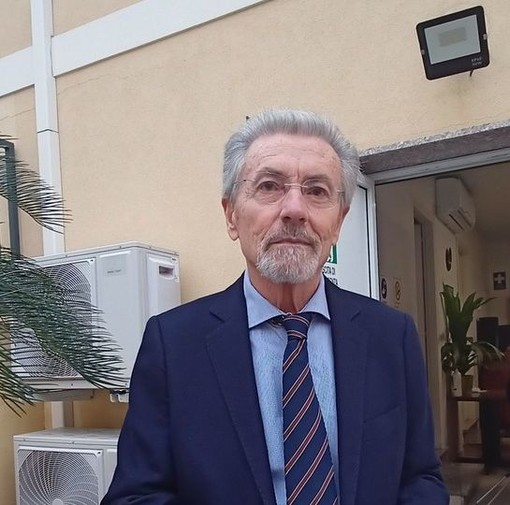 1866-1985, tuffo nel passato con il libro di Salvatore Vento: "La famiglia Rossi di Bordighera tra cosmopolitismo e tragedie del Novecento" (Foto) 1866-1985, tuffo nel passato con il libro di Salvatore Vento: "La famiglia Rossi di Bordighera tra cosmopolitismo e tragedie del Novecento" (Foto)