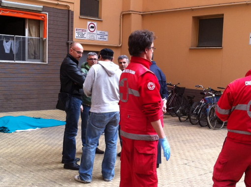 Ventimiglia: 26enne si toglie la vita lanciandosi dall'ultimo piano di un palazzo