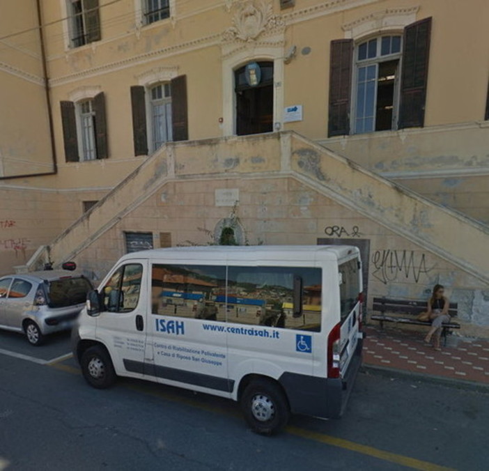 Imperia: temperature glaciali e guasto alla caldaia al Liceo, i ragazzi non entrano in classe Imperia: temperature glaciali e guasto alla caldaia al Liceo, i ragazzi non entrano in classe