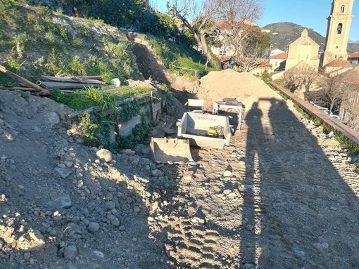 Ventimiglia: nuova scuola nel centro storico, archeologi all’opera, sondaggi e scavi nel cortile dell’ex convento delle Suore dell’Orto
