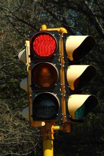 Sanremo: affidato alla Ditta Inces il posizionamento di un semaforo 'dissuasore di velocità' in Corso Mazzini Sanremo: affidato alla Ditta Inces il posizionamento di un semaforo 'dissuasore di velocità' in Corso Mazzini