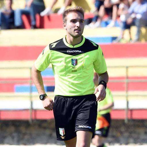 Calcio, Eccellenza: le designazioni arbitrali per la 14° giornata, Calzolari per Vado - Imperia