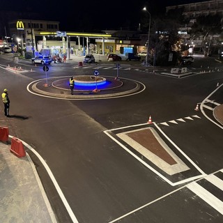 Ventimiglia, lavori alla rotonda di corso Genova: terminata la segnaletica stradale (Foto)