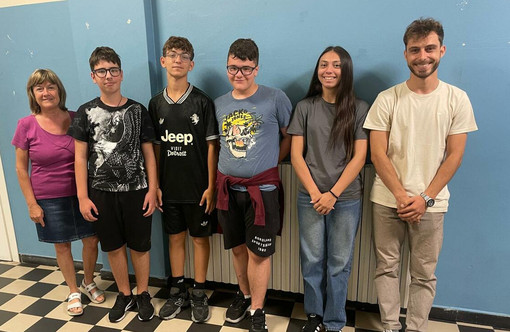 Delf A2, sette nuovi successi per gli studenti dell'IC Cavour di Ventimiglia Delf A2, sette nuovi successi per gli studenti dell'IC Cavour di Ventimiglia
