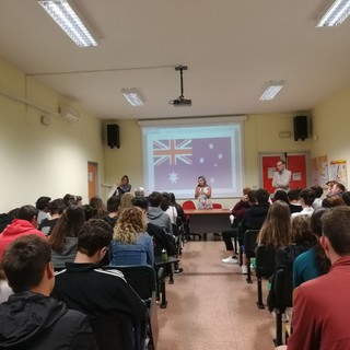 Imperia: gemellaggio Italia-Australia dell'Istituto Ruffini, gli studenti accolti questa mattina a scuola (Foto e Video)