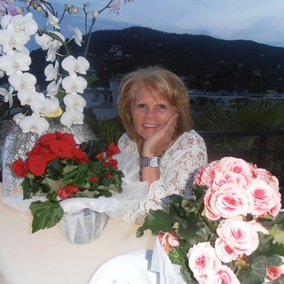 Venerdì prossimo, la scrittrice imperiese Sara Rodolao negli studi di Radio Italia Torino Venerdì prossimo, la scrittrice imperiese Sara Rodolao negli studi di Radio Italia Torino