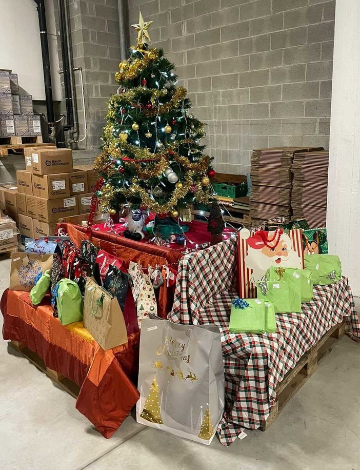 “Le Scatole di Natale”: Sanremo Donna e Sempre in Forma portano calore e solidarietà alle famiglie in difficoltà