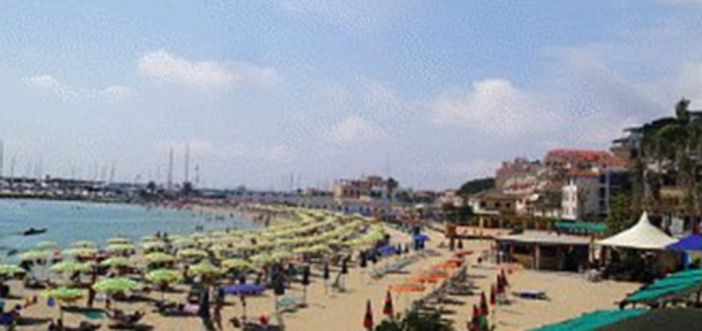 Ferragosto traina il turismo, CNA: "Nel Ponente non si sceglie più una località, ma un territorio da vivere" Ferragosto traina il turismo, CNA: "Nel Ponente non si sceglie più una località, ma un territorio da vivere"