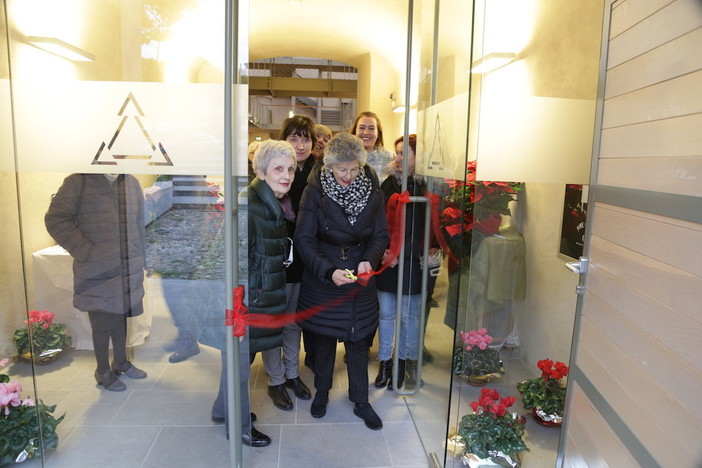 Sanremo: inaugurata la mostra 'Sul filo del Natale', quest'anno focus sul pellegrinaggio Sanremo: inaugurata la mostra 'Sul filo del Natale', quest'anno focus sul pellegrinaggio