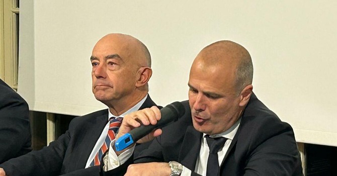 Uso improprio del marchio Sanremo, il Comune lancia l’allarme: “Giovani cantanti presi in giro, iniziative fatte alle nostre spalle” (Foto e video) Uso improprio del marchio Sanremo, il Comune lancia l’allarme: “Giovani cantanti presi in giro, iniziative fatte alle nostre spalle” (Foto e video)