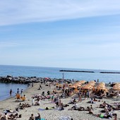Sanremo, nuova ordinanza sul demanio marittimo: stagione balneare dal 15 maggio al 15 settembre Sanremo, nuova ordinanza sul demanio marittimo: stagione balneare dal 15 maggio al 15 settembre