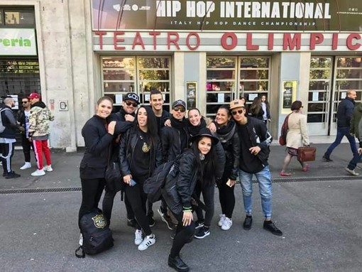Buoni piazzamenti per la scuola Urban Theory di Camporosso a Roma ai due più prestigiosi eventi Mondiali di Hip-Hop Buoni piazzamenti per la scuola Urban Theory di Camporosso a Roma ai due più prestigiosi eventi Mondiali di Hip-Hop