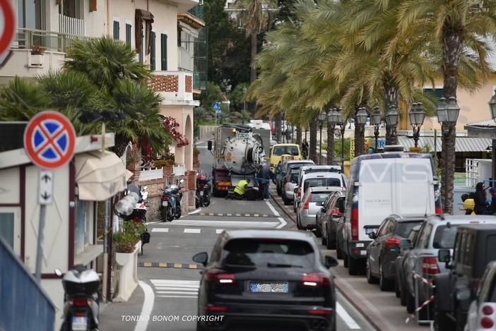 Sanremo: a causa di un guasto alla fognatura, chiuso momentaneamente corso Trento Trieste Sanremo: a causa di un guasto alla fognatura, chiuso momentaneamente corso Trento Trieste