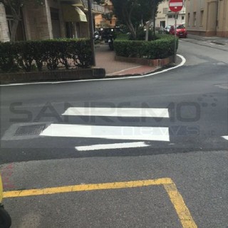 Arma di Taggia: strisce pedonali a metà in via Sant'Erasmo, Orengo “Gli operai sono stati chiamati per un'emergenza, domani saranno completate” Arma di Taggia: strisce pedonali a metà in via Sant'Erasmo, Orengo “Gli operai sono stati chiamati per un'emergenza, domani saranno completate”