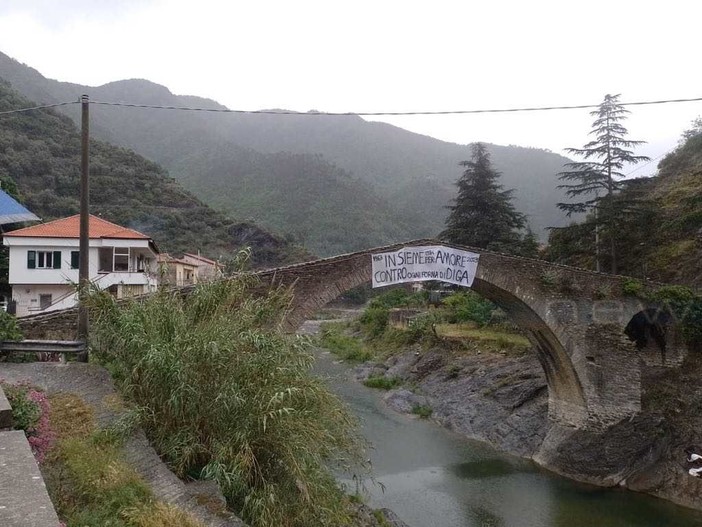 Diga in Valle Argentina? l'associazione 'Attac' della provincia "E' solo un'operazione finanziaria" Diga in Valle Argentina? l'associazione 'Attac' della provincia "E' solo un'operazione finanziaria"