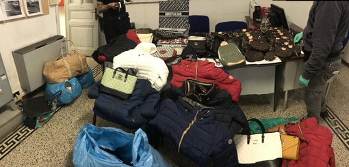 Sanremo: vendeva merce contraffatta al porto, arrestato un senegalese dalla Polizia locale