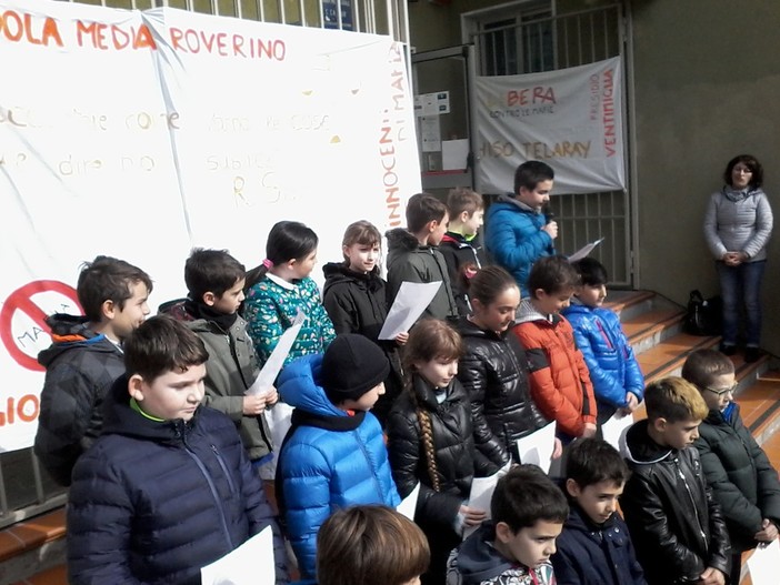 Ventimiglia: alla scuola media di Roverino l'incontro di preparazione in vista della giornata per ricordare le vittime di mafia Ventimiglia: alla scuola media di Roverino l'incontro di preparazione in vista della giornata per ricordare le vittime di mafia