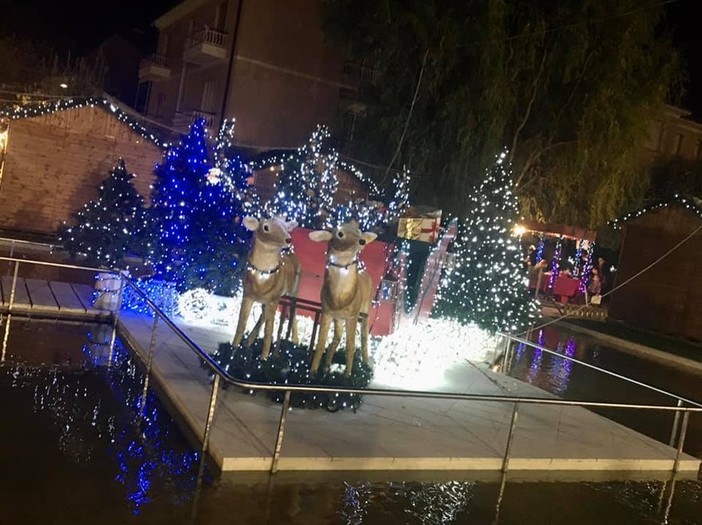Tanta musica, danza e animazione ai Mercatini di Natale di Loano Tanta musica, danza e animazione ai Mercatini di Natale di Loano