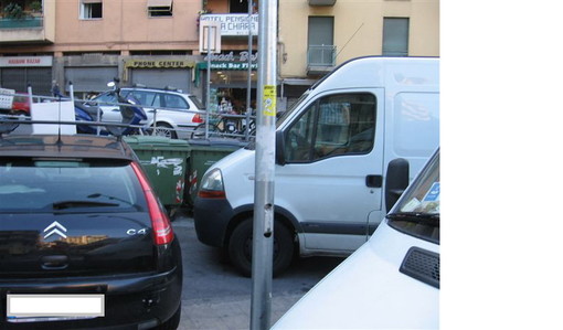 Sanremo: sosta selvaggia nell'ex area Agip, interviene un lettore Sanremo: sosta selvaggia nell'ex area Agip, interviene un lettore