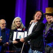 Sanremo: Stefano Senardi presenta la sua autobiografia durante il Festival. Un viaggio lungo anni di musica e traguardi