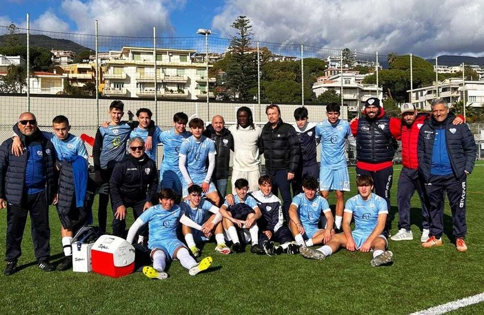 Ospite d’eccezione al Sanremese Village: Clarence Seedorf guarda al futuro del vivaio