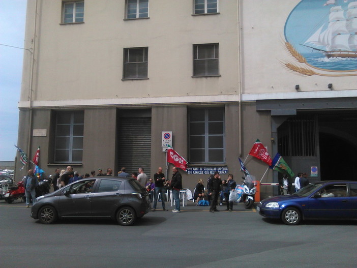 Imperia: “Silenzio, manifesta Agnesi” nuovo presidio dei lavoratori, previsto per oggi, nel pomeriggio la marcia verso il Comune