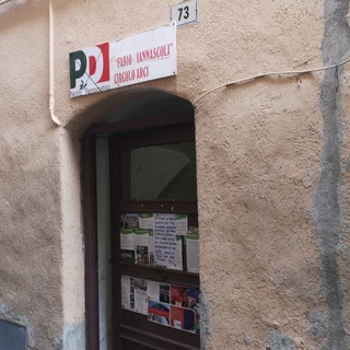 Sanremo: 'rischio di propaganda elettorale', aperta la sede del circolo Pd di Coldirodi, la Polizia interviene per chiuderla