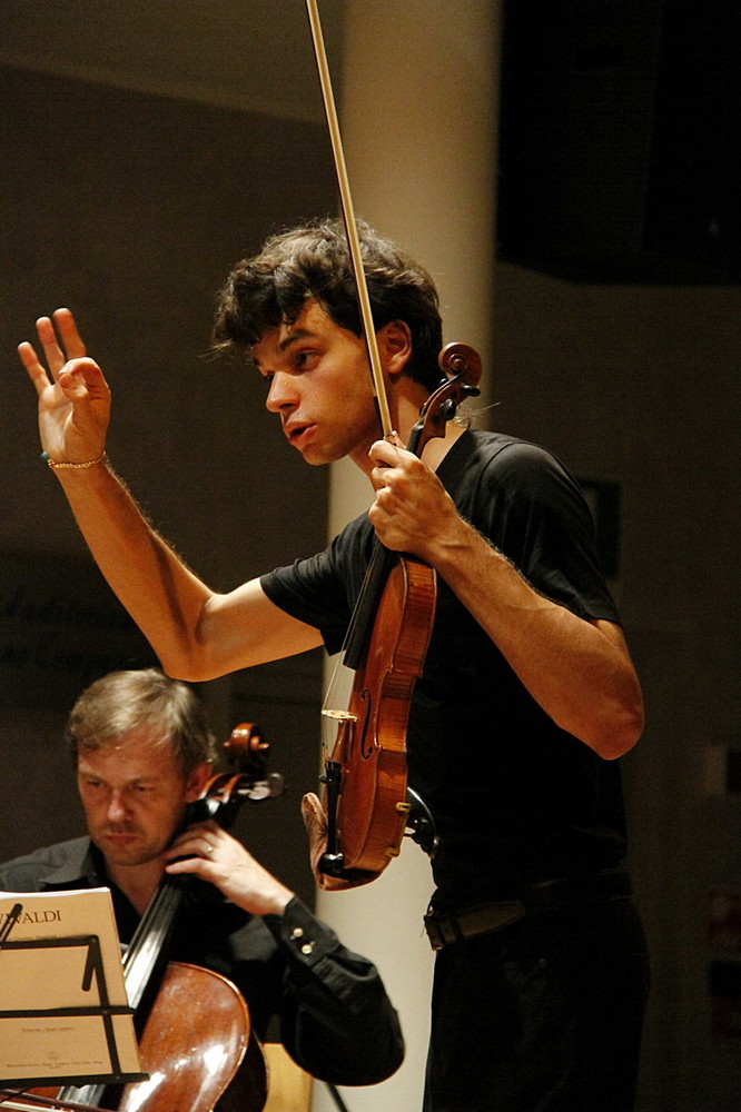 Vallecrosia: lunedì 11 agosto, concerto di violino solo e pianoforte solo di Stefano Mhanna