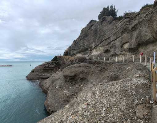 Gestire e controllare i sentieri di Ventimiglia, Di Muro: "Voglio sviluppare una convenzione con il Cai"