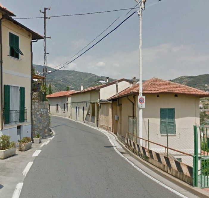 Sanremo: parcheggi 'selvaggi' in alcune zone della città, la viva protesta di un cittadino