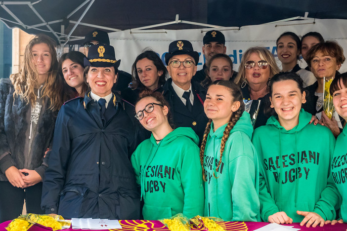 Sanremo: #8marzo, la Polizia porta in strada la campagna di sensibilizzazione "Questo non è amore" (Foto e Video Servizio) Sanremo: #8marzo, la Polizia porta in strada la campagna di sensibilizzazione "Questo non è amore" (Foto e Video Servizio)