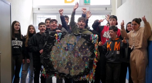 Gli studenti del Ruffini di Imperia spiegano in un video i corretti comportamenti ecosostenibili