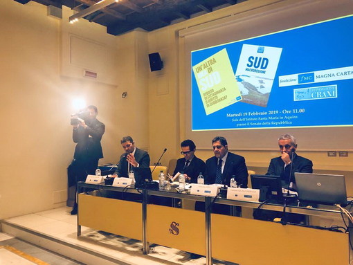 Autonomia Differenziata, Presidente Toti “Iter della Liguria in partenza a fine mese” Autonomia Differenziata, Presidente Toti “Iter della Liguria in partenza a fine mese”