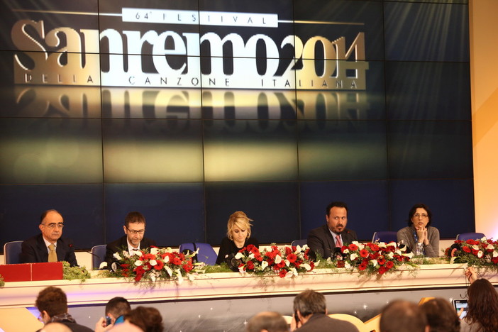 Festival di Sanremo 2014: iniziata la prima conferenza stampa all'insegna della tranquillità, nel pomeriggio le prove