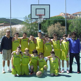 Nella foto gli atleti della selezione provinciale di imperia: Cologgi e Lo Piccolo (Blue Basket Diano Marina) Saturno, Teutino, Mondino, Troia e Donetti (Ranabo), Fiore, Genovese, Abbo, Arturo (Sea Basket Sanremo) Rabaglio (Bvc Sanremo). Allenatore: Mauro Bonino Assistente: Gabriele Alessio Un grazie agli atleti Andreini, Lupano, Streppa, Bolgioni, Stoppino e Vivo che si sono impegnati negli allenamenti. Nella foto gli atleti della selezione provinciale di imperia: Cologgi e Lo Piccolo (Blue Basket Diano Marina) Saturno, Teutino, Mondino, Troia e Donetti (Ranabo), Fiore, Genovese, Abbo, Arturo (Sea Basket Sanremo) Rabaglio (Bvc Sanremo). Allenatore: Mauro Bonino Assistente: Gabriele Alessio Un grazie agli atleti Andreini, Lupano, Streppa, Bolgioni, Stoppino e Vivo che si sono impegnati negli allenamenti.