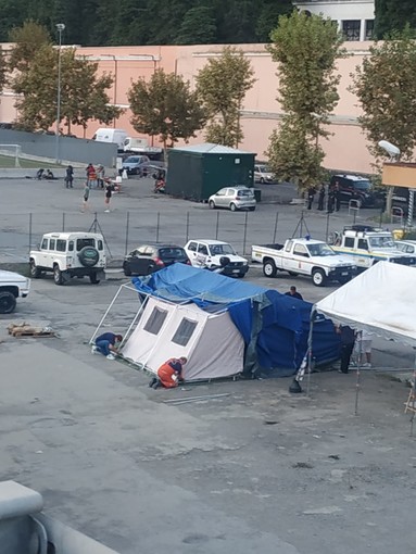 Coronavirus: parte sul piazzale della Protezione Civile a Ventimiglia il tampone in modalità 'drive through' Coronavirus: parte sul piazzale della Protezione Civile a Ventimiglia il tampone in modalità 'drive through'