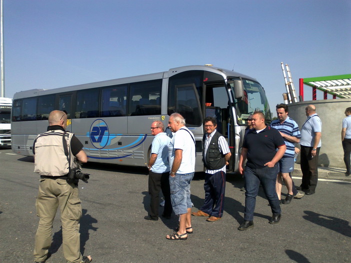 Calcio: i tifosi della Sanremese fanno tappa a Novi Ligure. La foto