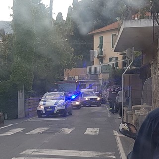 Sanremo: incidente in via Borea, auto trancia tubo del gas. Mobilitazione di soccorsi