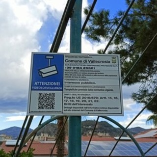Giardini in via Don Bosco a Vallecrosia, Valenti: "Ragazzi creano disturbo alla quiete pubblica, mettere telecamere"