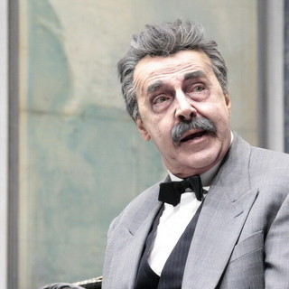 Tullio Solenghi in 'Colpi di timone' al teatro Ariston di Sanremo