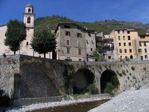 Ventimiglia: rissa nella notte a Torri, indagini sul decesso di una persona