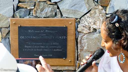 Cervo: una targa dedicata ad Orsola Nemi ed Henry Furst, le foto della cerimonia