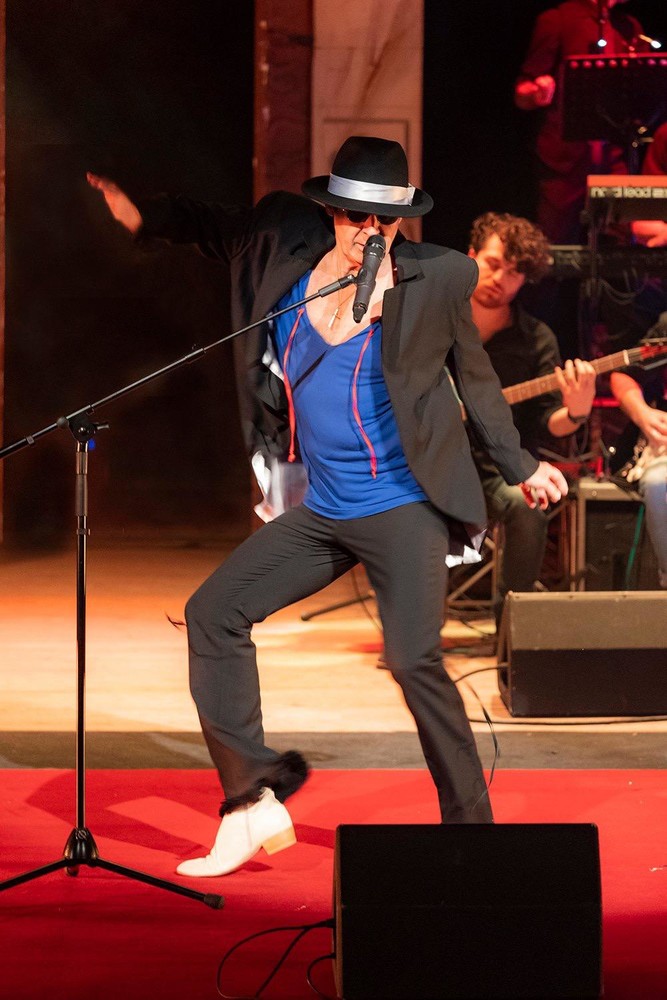Teatro quasi sold out per il ritorno di 'Tempo di svalutation - Celentano tribute show', i ringraziamenti dell’associazione Teatro quasi sold out per il ritorno di 'Tempo di svalutation - Celentano tribute show', i ringraziamenti dell’associazione