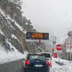 Disgaggio preventivo di valanghe sul versante francese: chiude il traforo del Tenda Disgaggio preventivo di valanghe sul versante francese: chiude il traforo del Tenda