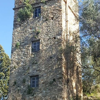 Alle origini della nostra civiltà: la torre Beraldi a Bordighera, una torre 'leggera' di avvistamento in funzione antibarbaresca