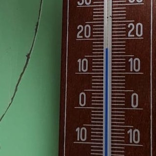 Taggia: troppo freddo in aula alle ex Caserme Revelli, una classe di 17 studenti lascia l'Istituto Taggia: troppo freddo in aula alle ex Caserme Revelli, una classe di 17 studenti lascia l'Istituto